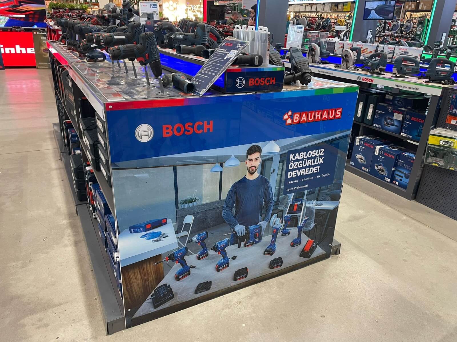 Stand Model 2